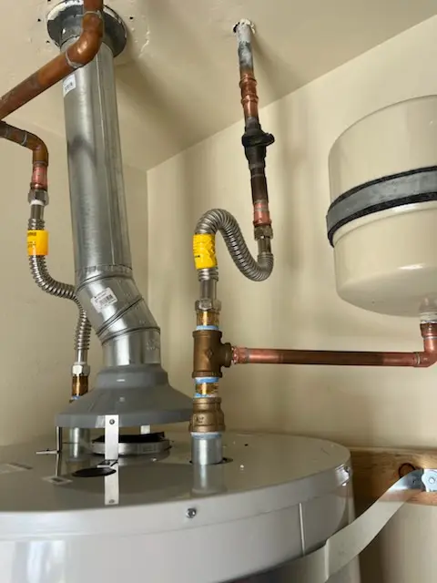 Water heater installation and plumbing repair in Pecan Plantation